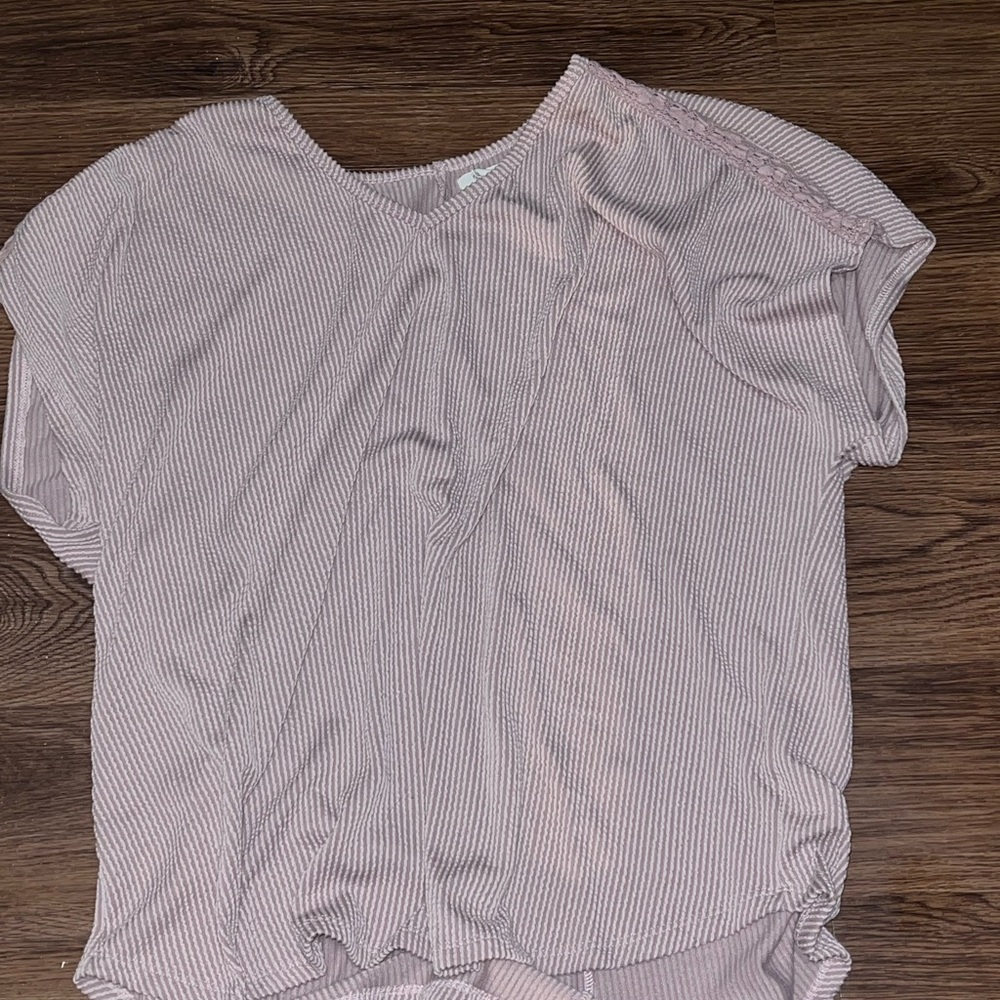 Maurice’s Light pink/mauve knit top